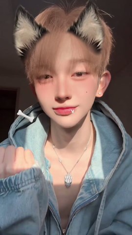 한국 게이 동영상 및 세찬 틱톡 하이라이트