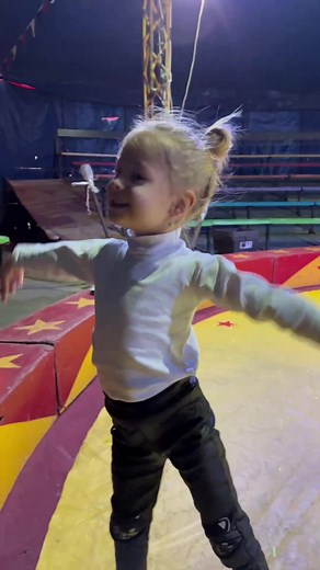 #aerilstraps #circisgirl #circuslife