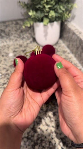 Soft, stylish, and celebration-ready 🎄✨ Make every event pop! #tiktokshopblackfriday #fyp #VelvetDecor #HolidayVibes #christmas