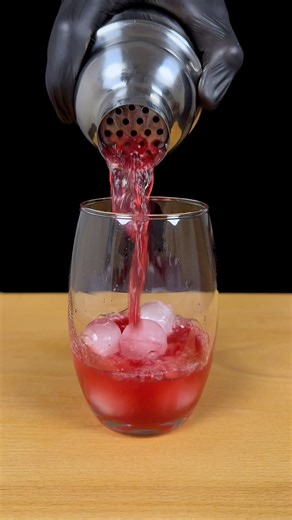 Super Healthy Pomegranate Juice🍷#shorts