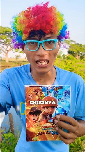 Kiddoy teaches Nasyah how to unbox snacks