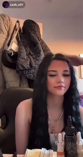 Cute Girl Models Sexy Black Gloves