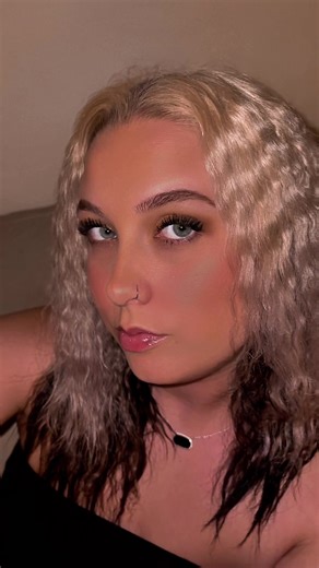allison (@alleymthomas)’s videos with original sound - Aster