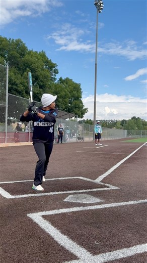 I like watching Courtney Lindsay play. The Colorado Homegrown centerfielder is about her business when playing the game. She’s gonna make the plays out there and do it with a smile on her face and get on base as well. Courtney seems like a player that Homegrown can depend on in any situation to make it things happen 💯 | John Kings