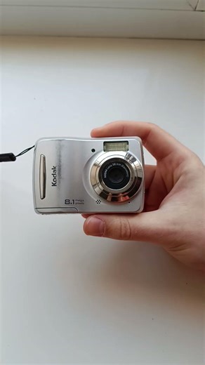 ✨ Forgotten digicam gem — Kodak EasyShare C122 compact digital camera #Y2K #2000s #Digicam