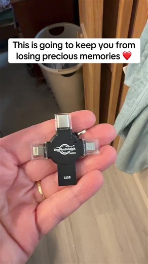 A flash drive that you can plug directly into your phone, PC or iPad and download all your videos and pictures to it so that that way you have them safe forever! #flashdrive #flashdriveforiphone #flashdriveforphone #tiktokshop #preciousmoments