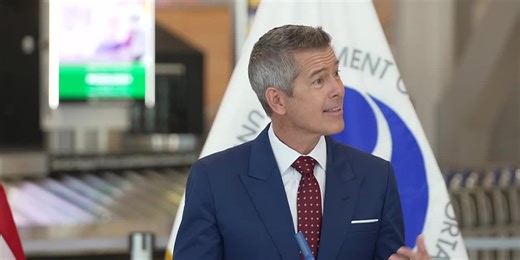 Transportation Secretary Sean Duffy encourages holiday travelers to ‘dress a little better’