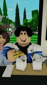 Cooking challenge between Totti and Limona 👩‍🍳 #roblox #explore #roblox #stories