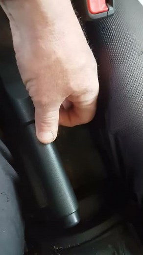 Hyundai Getz handbrake e brake adjustment