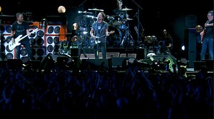 975K views · 32K reactions | "Corduroy" from the documentary film, Let's Play Two. Discover info about advance screenings, official soundtrack, and more: LetsPlayTwoFilm.com | Pearl Jam | Facebook