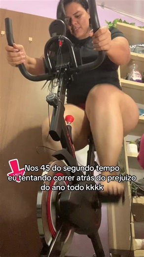 Exercícios com Elástico Extensor: Correndo Contra o Tempo