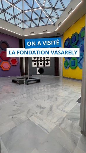 À Aix-en-Provence, la Fondation Vasarely plonge le visiteur dans l’univers graphique et coloré du plasticien Victor Vasarely ✨, fondateur de l’Op Art et infatigable passionné des formes géométriques et des jeux optiques et cinétiques. 👉 https://bit.ly/vasarely-aix | Provence-Alpes-Côte d'Azur Tourisme