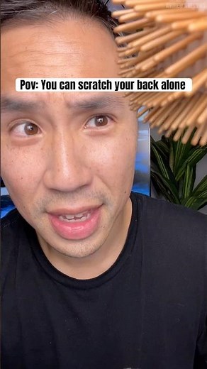 This oversized bamboo back scratcher reaches EVERYTHING 😮‍💨