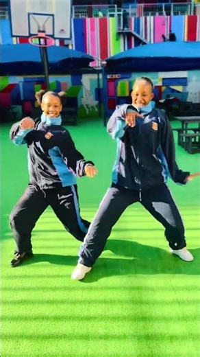 On the floor🇿🇦🔥amapiano dc challenge#amapiano#dance#amapianodance#amapianopianochallengeworld