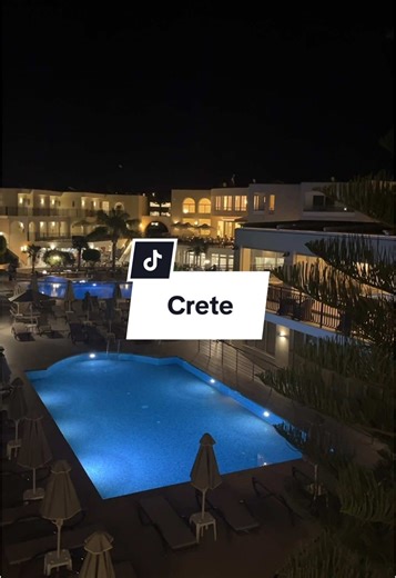 Vantaris Palace: Your Beachfront Oasis in Crete