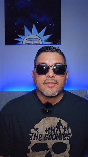 Investigating Chicago's Mothman, reportedly haunting a Family in Des Plaines. Video By: @ajtruecrime 👈 #ChicagoHistory 👻 | Chicago History