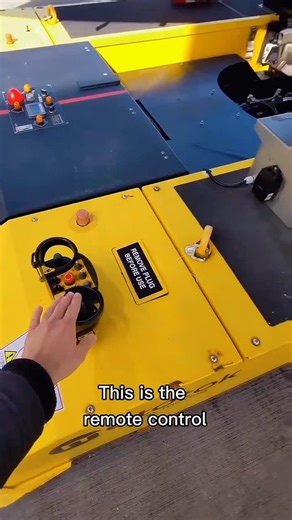 Mohammad Taher - The Airport Guy | Remote controlled airplane pushback? 🤔 #flying #aviation #pushback | Instagram