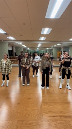 10 comments | We know it’s getting cold out but we challenge you to find a ZUMBA class that brings all the fun, and warmth through these upcoming seasons ❄️⛄️ Our flannel fall themed Zumba class was a hit for October 朗 #foldedchallenge @kehlani | Unity Fitness | Facebook