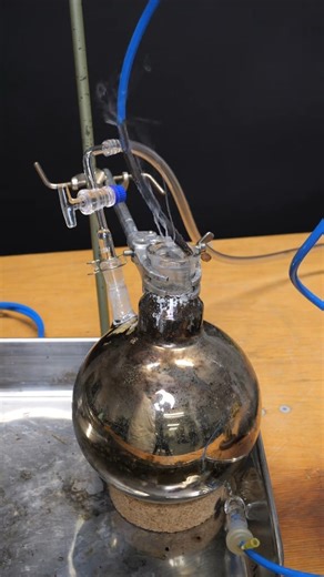 2.3 kg des reaktivsten Metalls der Welt: Caesium #wissenschaft #experiment #chemie #advancedtinkering | Advanced Tinkering