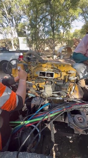 C8500 shit show #mechanic #bluecollar #engine