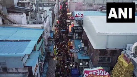 Watch: Chennai's biggest shopping spot sees huge crowd ahead of Diwali
