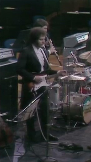 Young People's Concert: "Bach Transmogrified" (excerpt) / Bernstein · New York Philharmonic