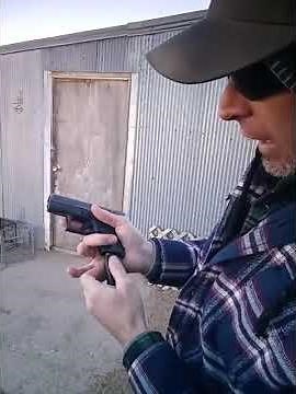 how a slide lock works