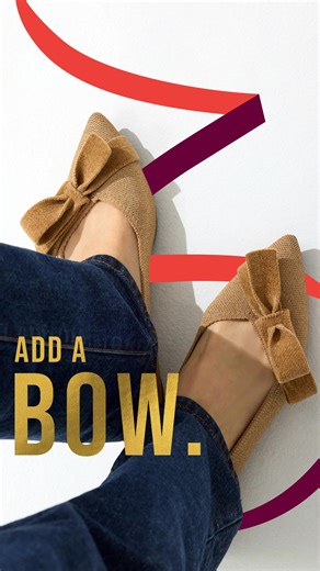 38K views | ‘Tis the season to put a bow on it. See our newest seasonal shades of The Bow Point II—featuring luxe ReVelvet. | Rothy's | Facebook