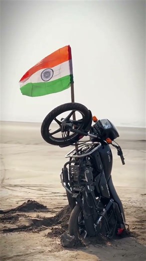 Splendor Bike with Indian Flag 🇮🇳🏍️ | Proud Indian Rider | Desi Bike Shorts 🔥