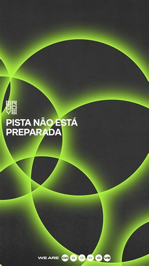 GROOVE on Instagram: "Embora o vídeo em questão esteja sendo usado dentro de um contexto de brincadeira sobre o tema, a situação em que um DJ apresenta um repertório construído a partir de uma pesquisa mais ‘ousada’ e encontra uma pista orientada por expectativas mais acessíveis pode gerar um momento de certa tensão no ambiente. Nesse cenário, o desalinhamento envolve diferentes compreensões sobre a função do DJ, sobre o papel da pista e sobre o tipo de experiência que cada lado espera daquela n
