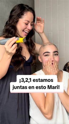 Mariiiii como tú dices…. Esto apenas comienza! 🥺❤️‍🩹 gracias a todas ustedes que han sido parte de este proceso! No se imaginan lo que sus palabras han significado para Mari! Que GRAN comunidad hemos construido 🥺❤️❤️ manito arriba las que queremos ver YA la reacción de las amigas 🔥🔥🔥 #alopecia #proceso #cabello #parati #foryoupage