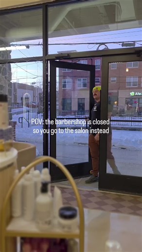 Mastering the Roller Set Blowout Technique