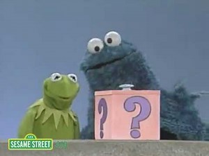 Sesame Street- Kermit And Cookie Monster And The Mystery Box