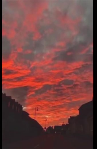 listen if you want or don’t💕 not a normal post for me but lately saying things out loud instead of bottling them up and then one day exploding them all at once… has been comforting for me. im not very good at sharing what goes throughout my head, so when im alone either at home or driving, i just talk and let everything go. was very nervous to post this actually because i never know what i’ll get from it. soooo if anyone understands where im at in this little video, youre definitely not alone💜