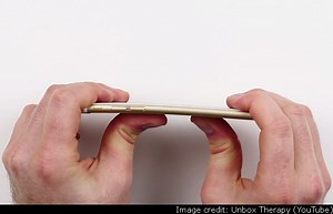 iPhone 6 Plus Bending: Other Smartphones Put Through the Bendgate Test With Mixed Results