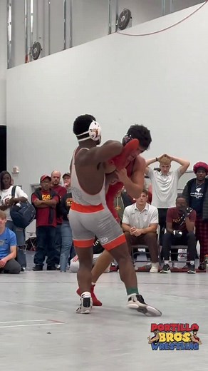 Kris Ketchum (Grand View) pulled off a wild 9-7 win in the GV Open finals over Melton Powe (Iowa State)🔥 Ketchum went 5-0 on the weekend with three tech falls. He is currently ranked #1 in the NAIA at 174 following his National Finals appearance last Spring. 🤼‍♂️🏆👀 #collegewrestling #naiawrestling #gvopen | Portillo Bros Wrestling