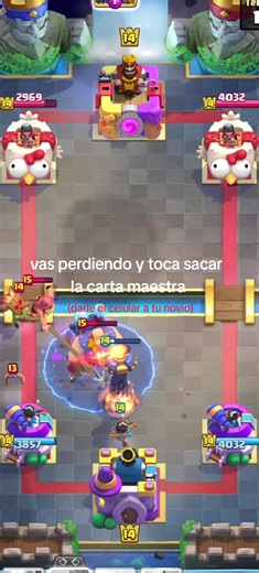 Sacar la carta maestra en Clash Royale