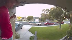 Front door video captures moment cougar runs down the street in Ephrata Thursday morning. Video: Penny Jo Quist | Source ONE News