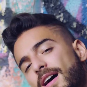 Oggi ci pensa MALUMA a parlarvi di amore. Il video di #Corazón è su Vevo! 💕 | Sony Music Italy