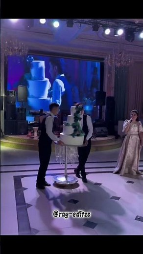 reaction when the wedding cake falls #cake #wedding #sad #moments