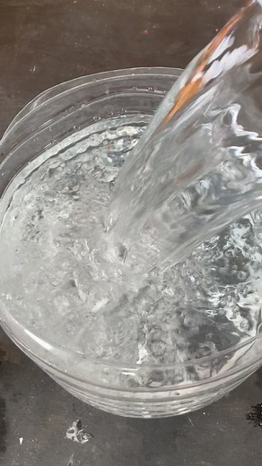 限界までおむつに水を飲ませてみた#オムツ #子育て #限界