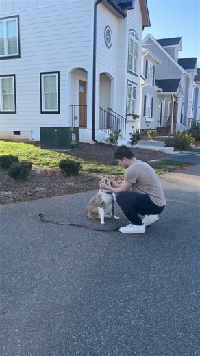 Imagine having your very own tiny home as your DORM! 🏠HPU offers a variety of nationally ranked housing options for all their students. From apartment style single rooms to double occupancy shared facilities, you'll be sure to find the perfect residential style just for you. Come take a peek at one of our most unique spots to live on campus, the University Landing Tiny Homes!Want to see what all the hype is about? Schedule your tour TODAY with the link in our bio! 💜#HPU365 #Dorms #DormTour #Ti