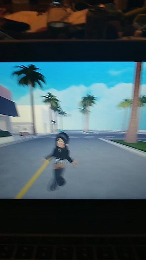 I did little dancing in berry Avenue on roblox for fun