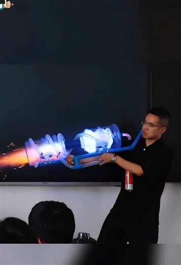 Engaging Physics Experiments for All Ages