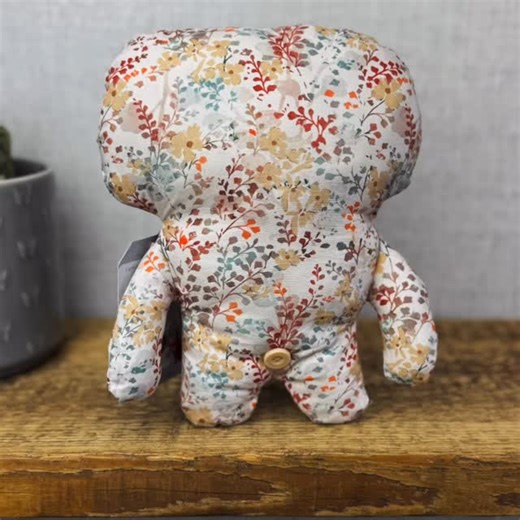 Custom autumnal Alien Fuggler will be available tonight 8.30pm 🥹 #fuggler #customfuggler #customsofttoy #scarymonster | Preloved Soft Toys