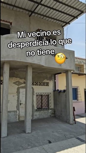 The house is built with two columns, completely unnecessarily. They should remove a house.