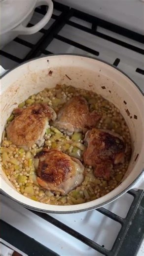 How To Use Your Dutch Oven Like A Pro 🍲