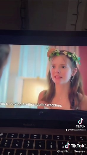 Kristy Thomas Babysitters Club Wedding Day on Netflix