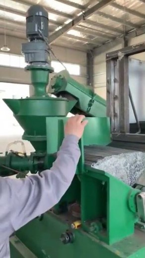 Semi automatic welding rod packaging machine