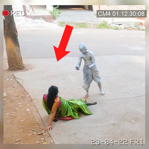 78M views · 2.2M reactions | Little Kid Saving Pregnant Woman ❤️❤️ . . . . . . . . Thank you for watching! Please be aware that this page features scripted dramas and parodies as well. These short films are for entertainment & educational purposes only! | Sanjjanaa Galrani | Facebook